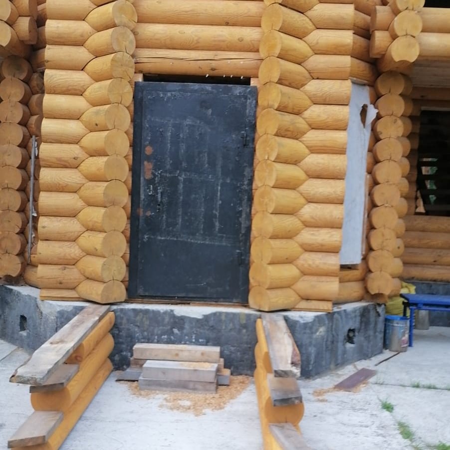Строительство дома г. Ханты-Мансийск август 2021 г. Оцилиндрованное бревно 280 мм, сосна​
